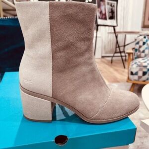 Toms Beige and Cream Heeled Boots